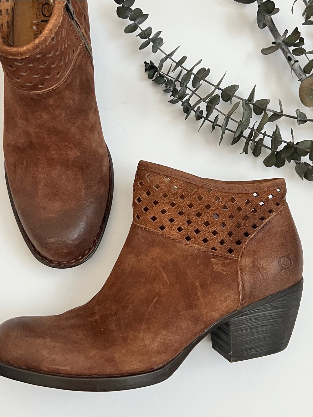 BORN Winema Brown Suede Ankle Boots Booties Cutout Design 10